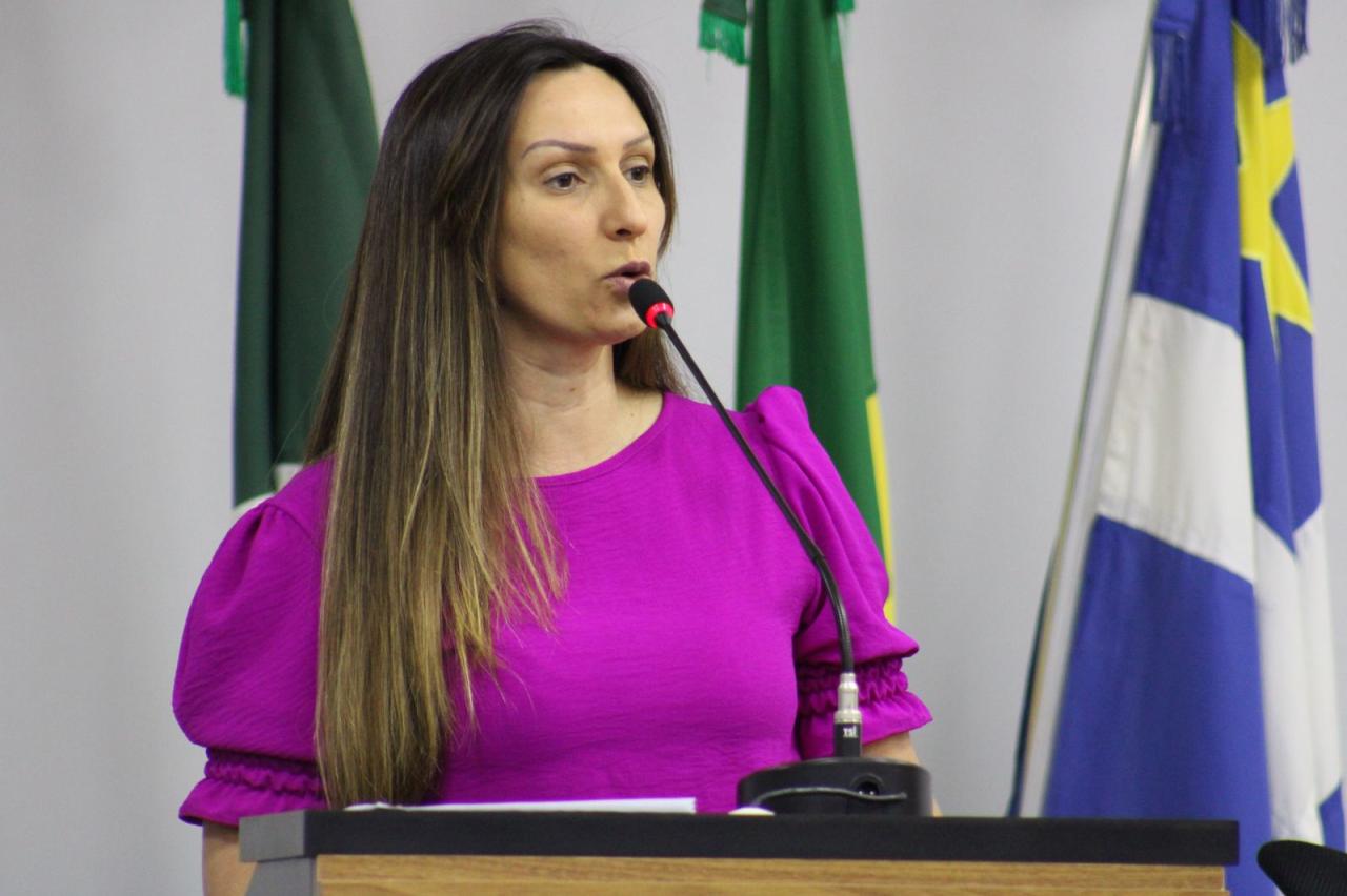 Vereadora Sandra Soethe alerta sobre possível pedido de Impeachment de Dinho; 'Já ouvi burburinhos'