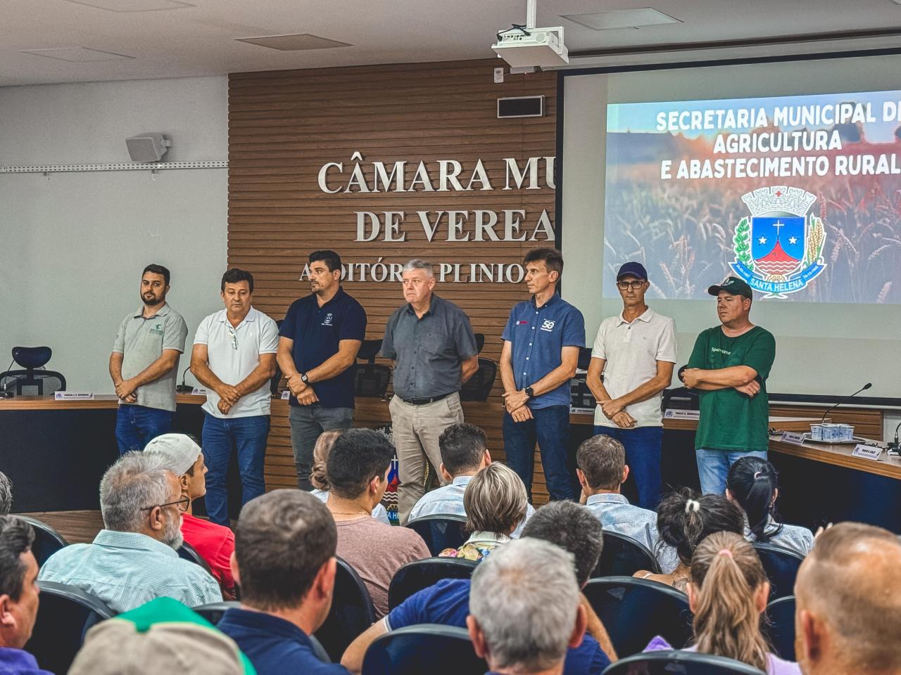 Frivatti se reúne com produtores de Santa Helena interessados em firmar parceria