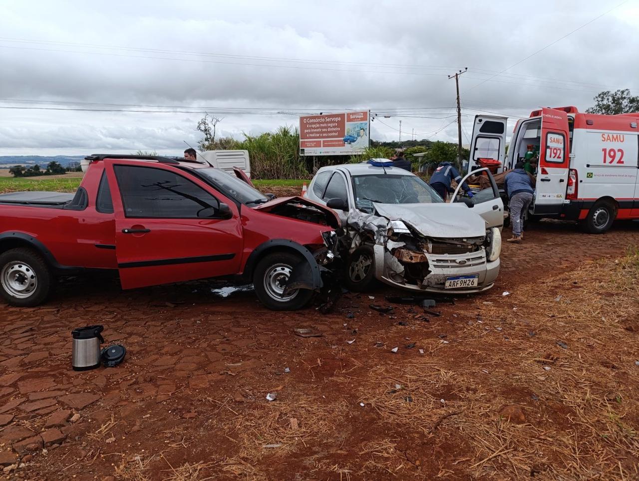 Duas pessoas ficam feridas em acidente na PR 495 em Missal