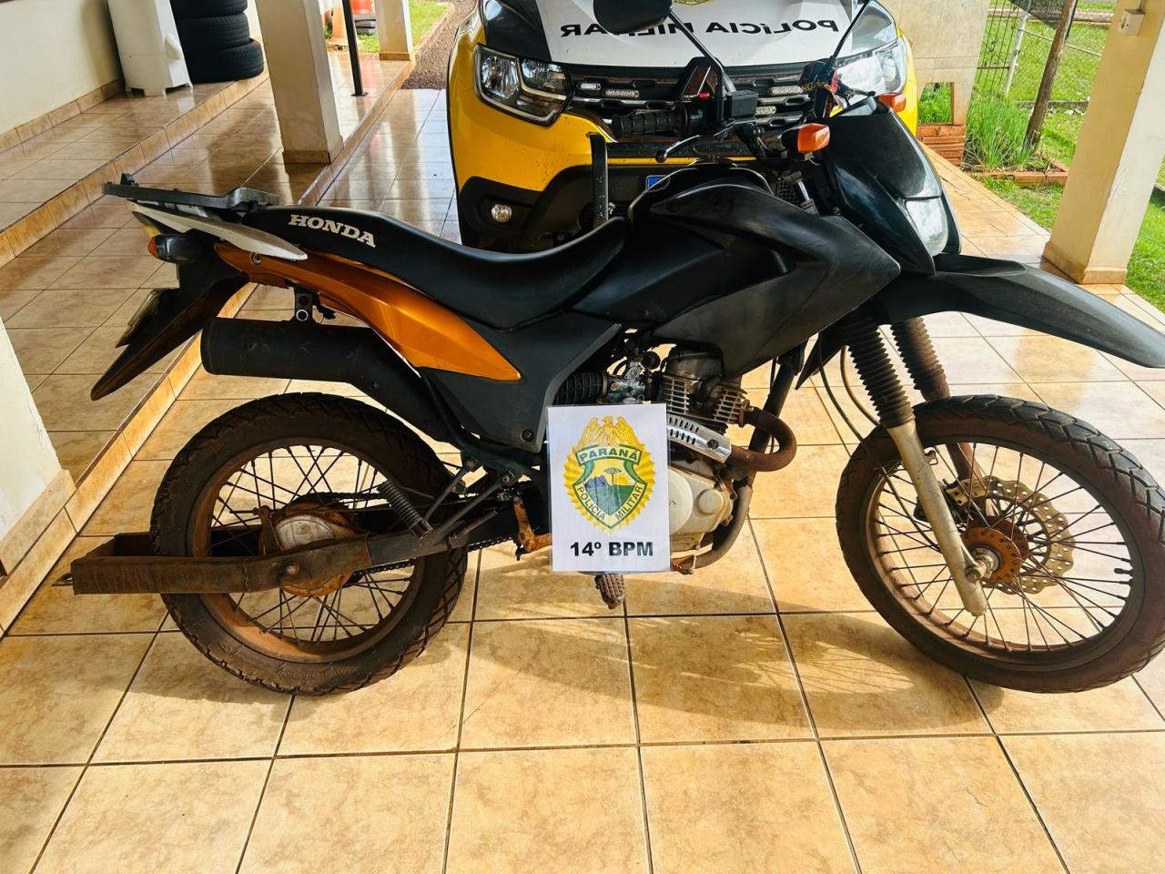 Moto roubada em Foz do Iguaçu é recuperada em Itaipulândia pela PM