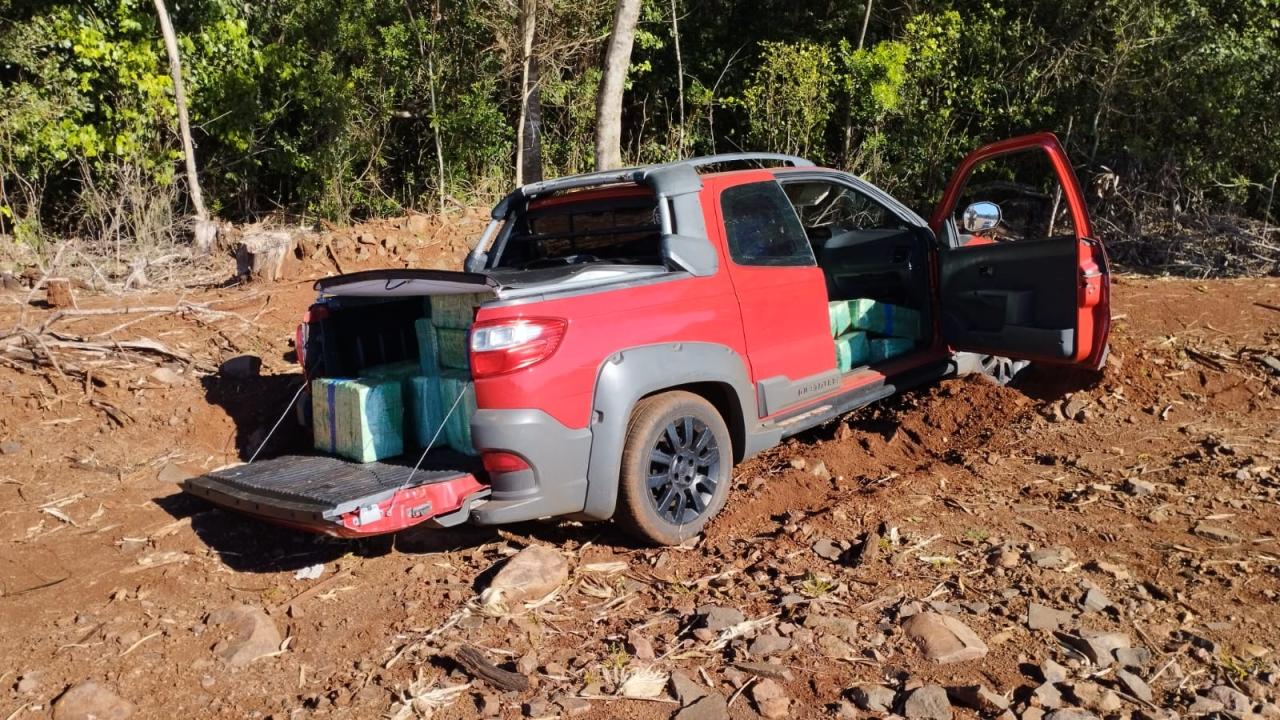 PF apreende 800 kg de droga em Santa Helena após tentativa de fuga