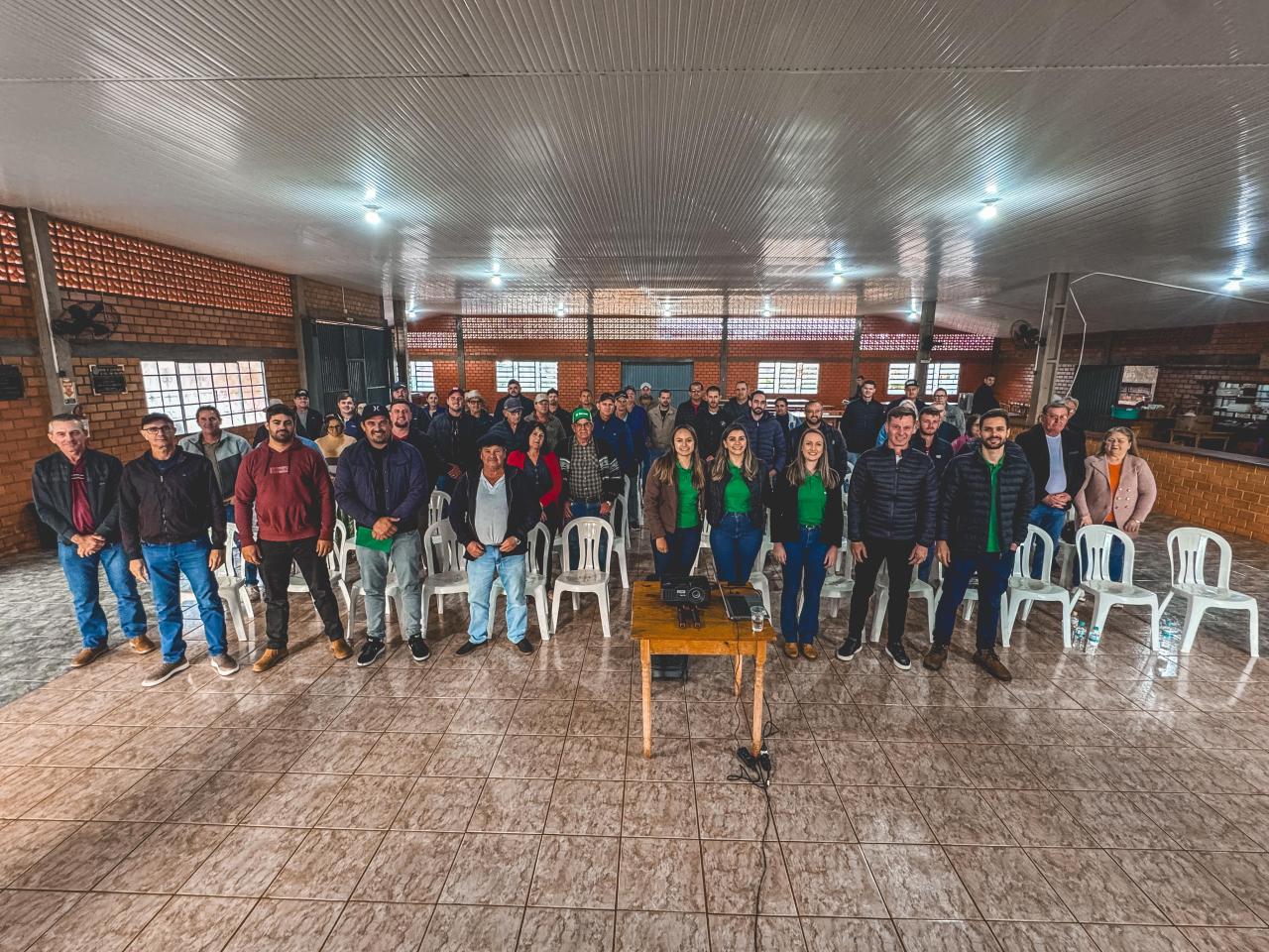 Plano Safra 2025/26 e Seguro Agrícola são temas de evento do Sicredi com associados de Sub Sede e São Clemente