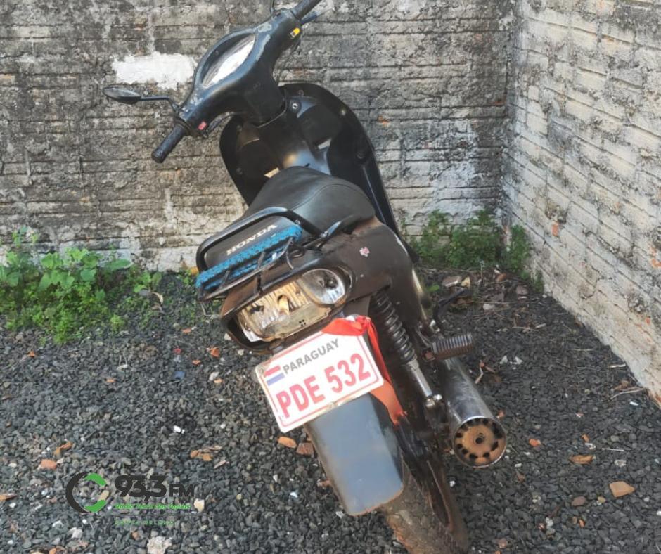 PM de São José das Palmeiras apreende motoneta após direção perigosa em Luz Marina