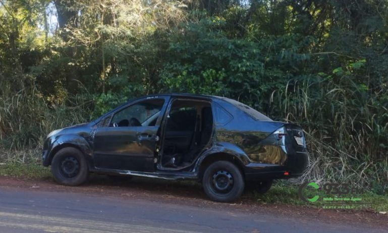 Polícia Militar de Santa Helena recolhe veículo preparado para o transporte de ilícitos