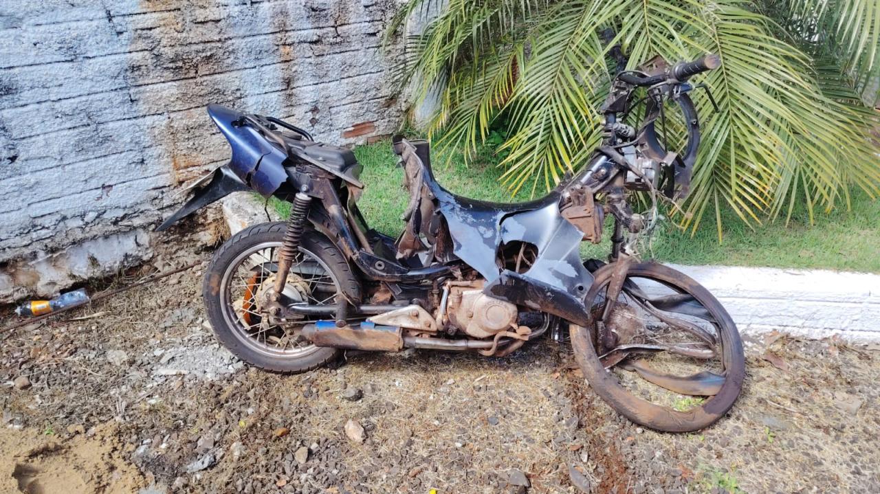 Motocicleta pilotada por vítima fatal em acidente com carro de Santa Helena possuía alerta de furto