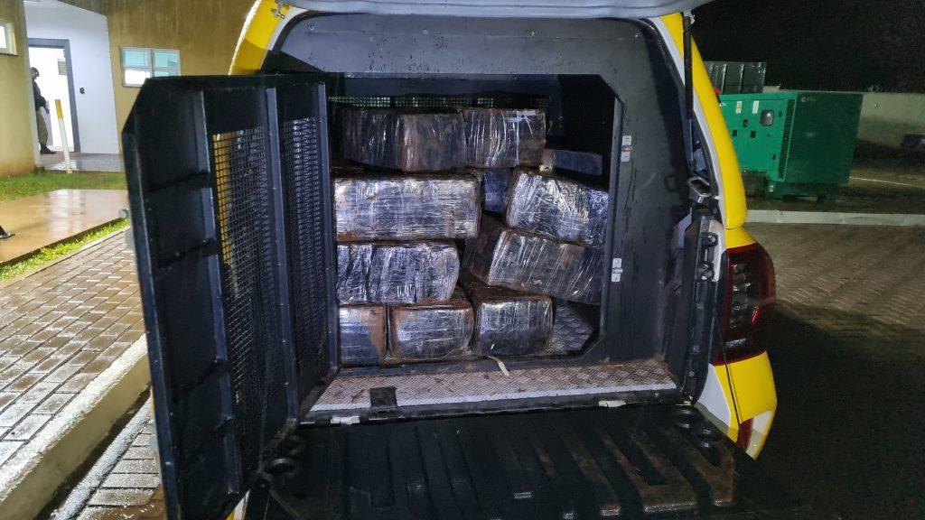 Quatro jovens são presos com mais de 318 quilos de maconha em Vera Cruz do Oeste