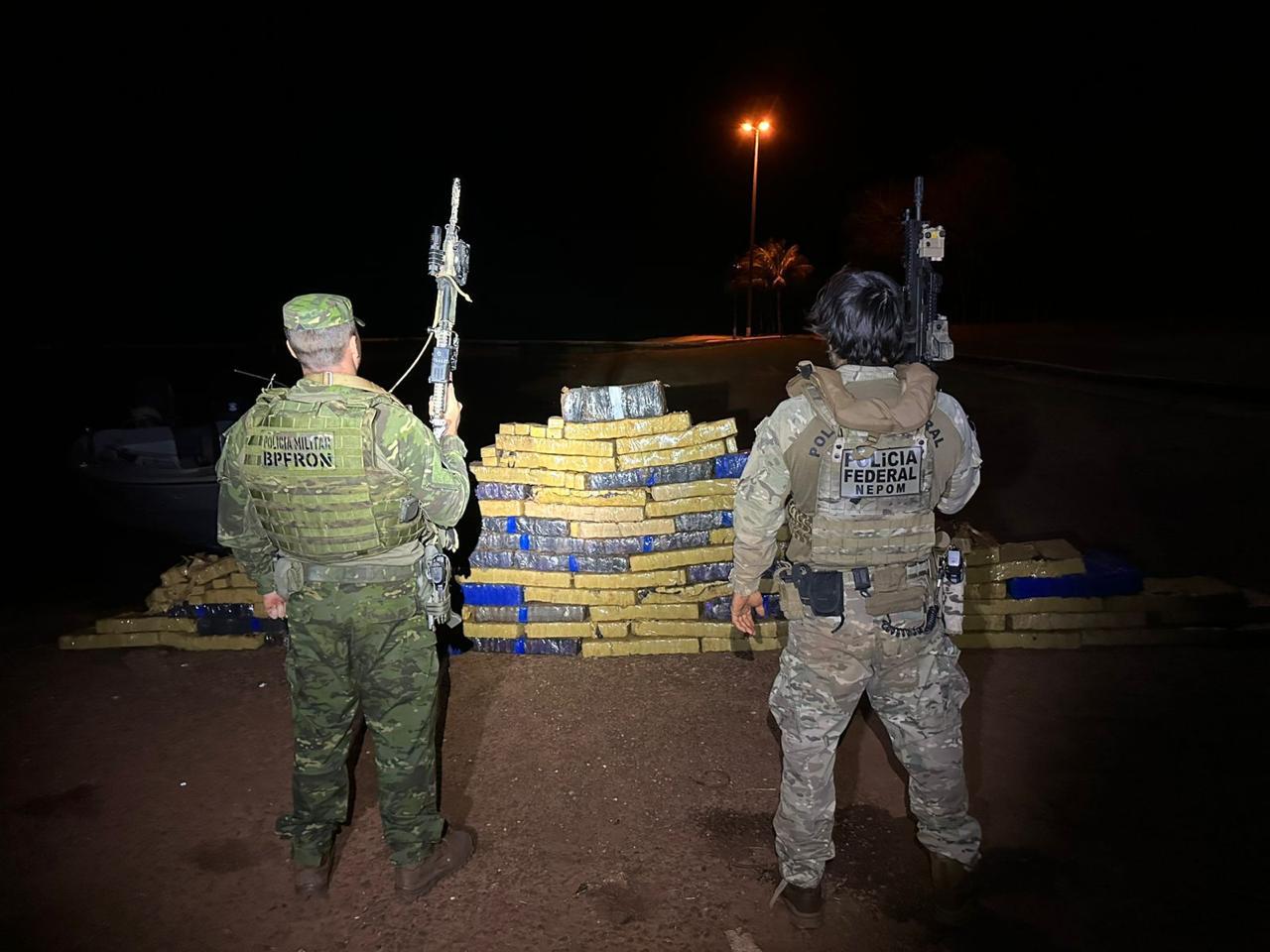 Embarcação com uma tonelada de maconha é apreendida em Santa Helena