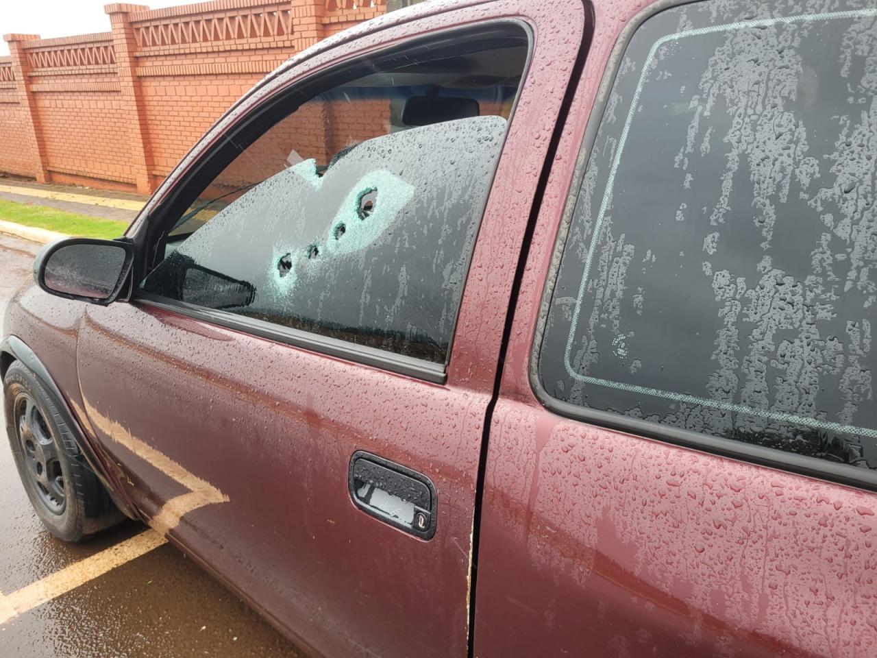 Jovem é morto a tiros ao lado do cemitério em Santa Helena