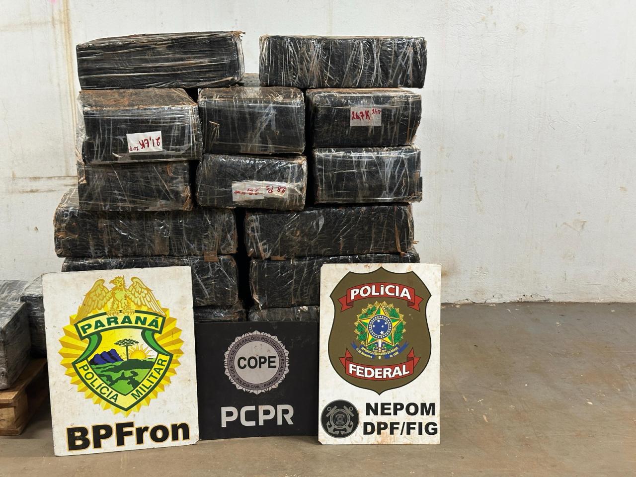 Polícia apreende uma tonelada de droga em porto clandestino de Santa Helena