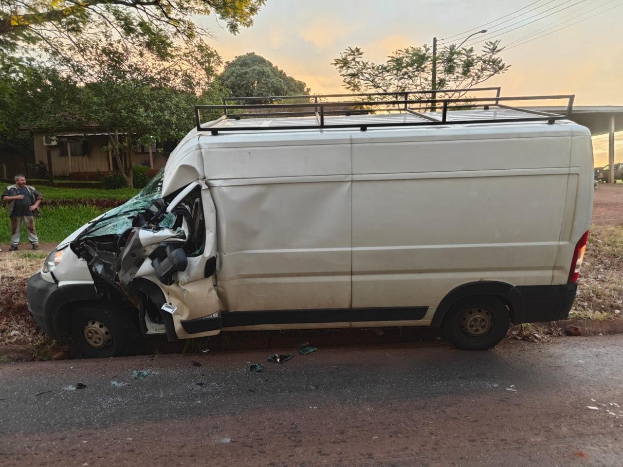 Colisão traseira é registrada na PR 488 entre Diamante do Oeste e Vera Cruz do Oeste