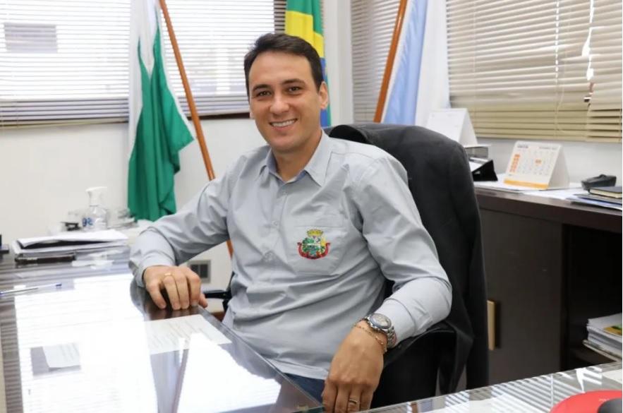 Festividades de final de ano e investimentos, são destaques de entrevista com prefeito Bragadense