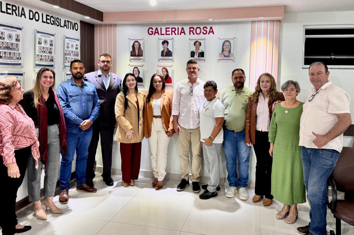 Câmara de Vereadores inaugura Galeria Rosa em Diamante D'Oeste