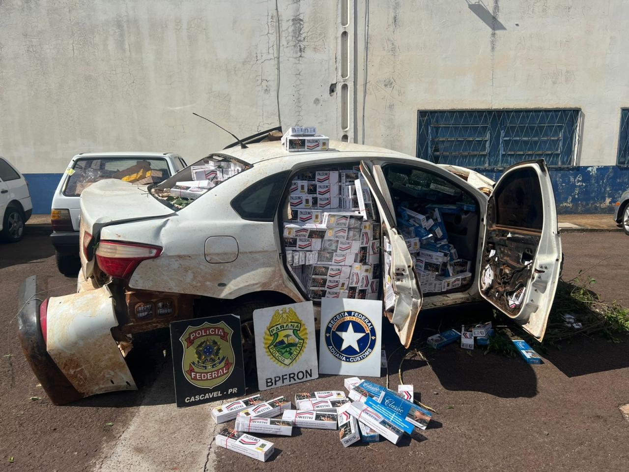 Cigarros e veículos são apreendidos pela polícia em Vera Cruz do Oeste