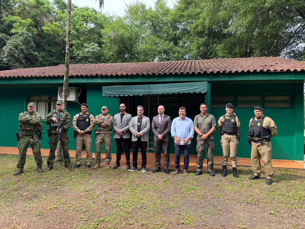 Base do Pelot&atilde;o Cobra no Ref&uacute;gio Biol&oacute;gico em Santa Helena