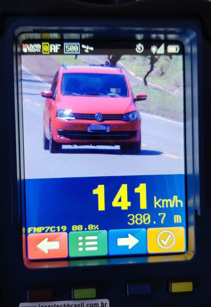 Operação radar flagra 25 veículos acima da velocidade em Santa Helena