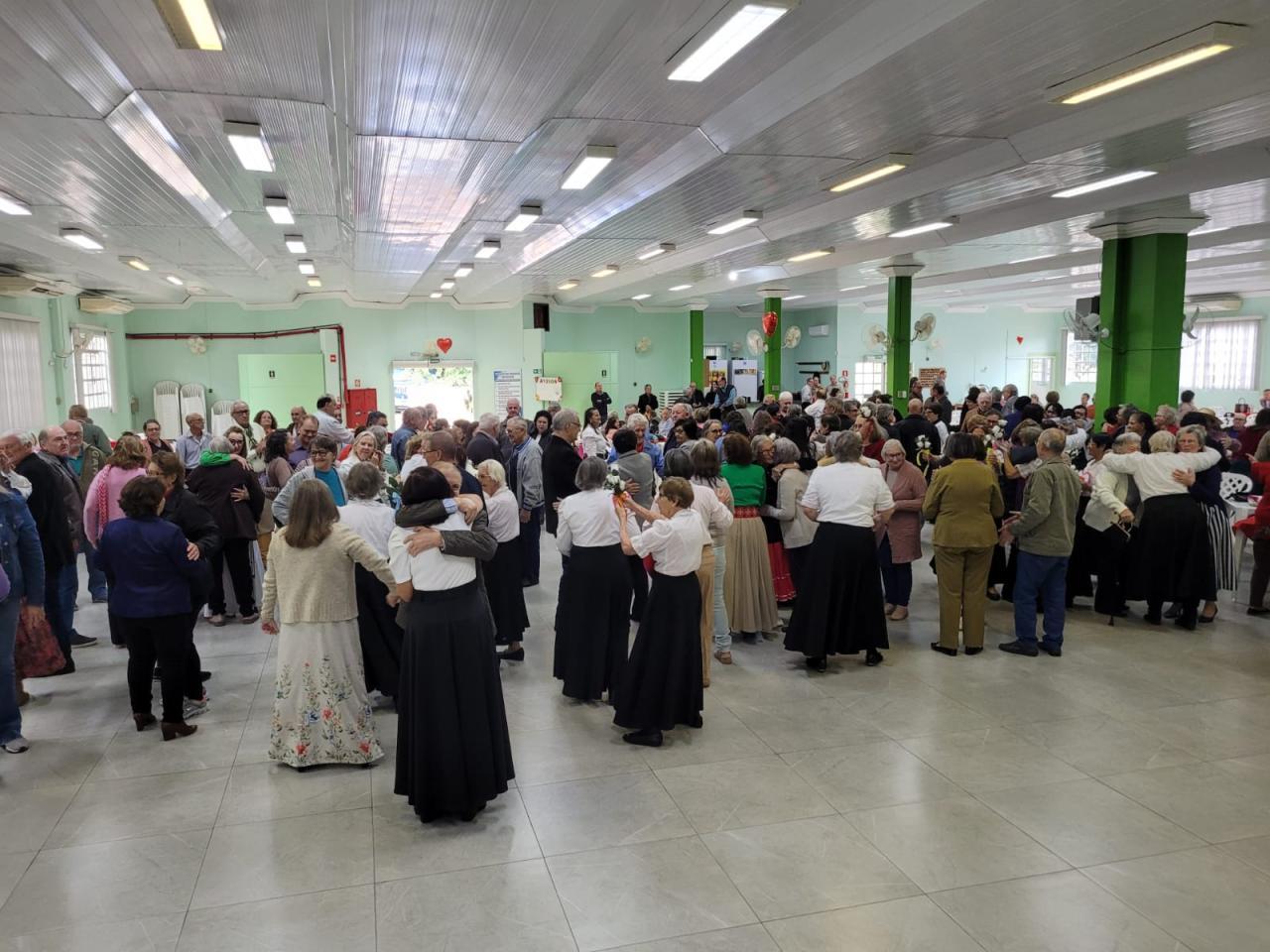 Atividades para idosos retorna em Santa Helena com programação nos distritos e na sede