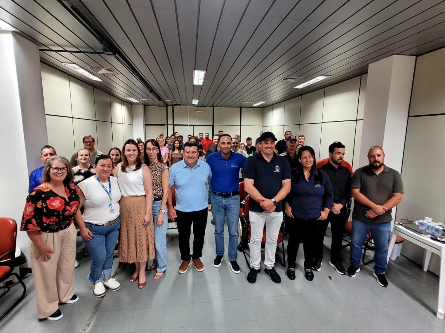 Deputado Estadual e Secretário do Trabalho, Do Carmo, realiza visita em Santa Helena