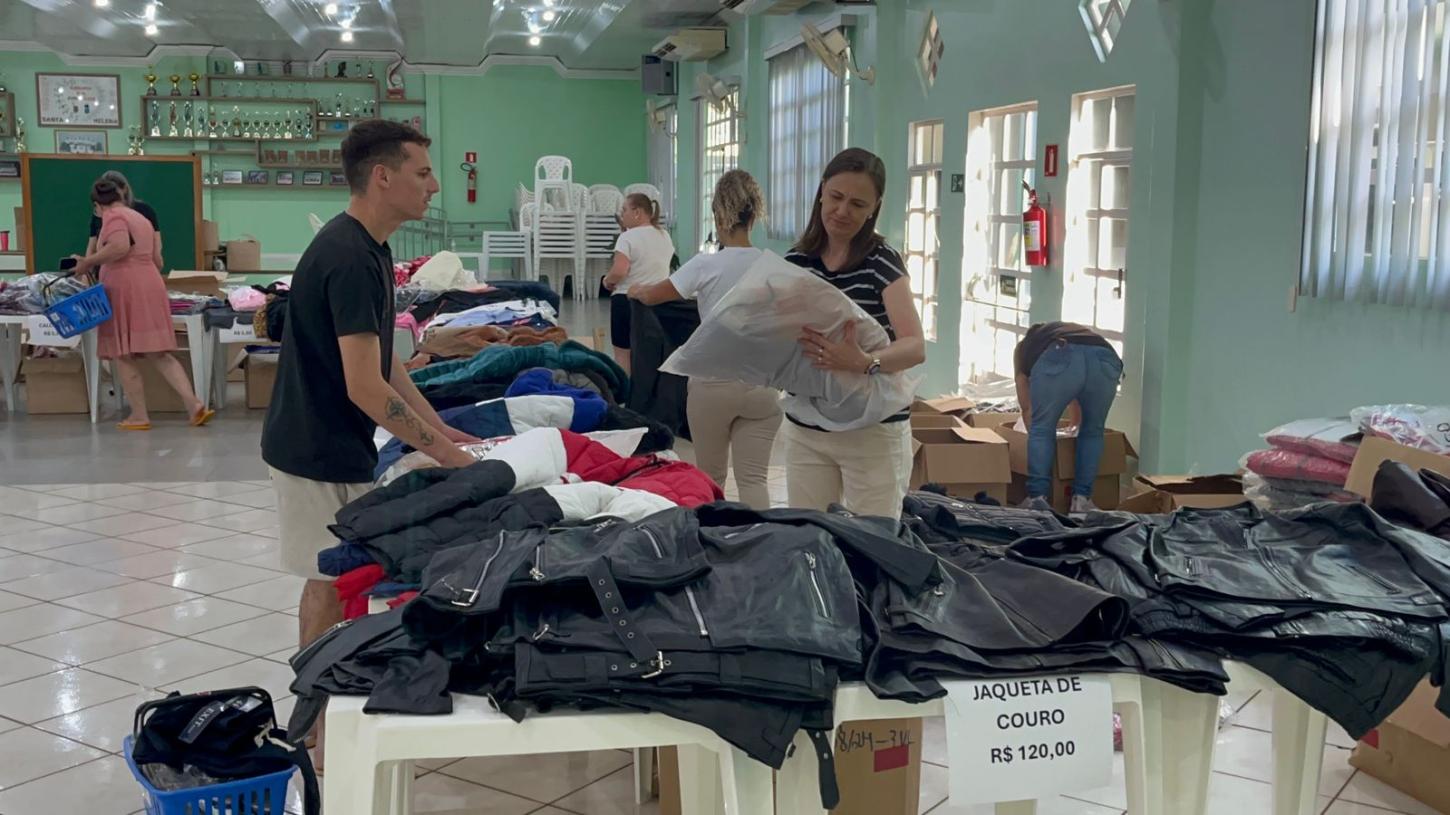 Grande procura marca bazar do Provopar, que acontece hoje em Santa Helena