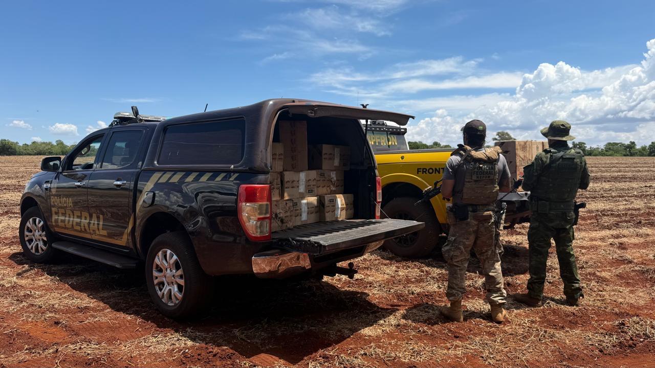 PF e PM apreendem 15 mil maços de cigarros em Santa Helena