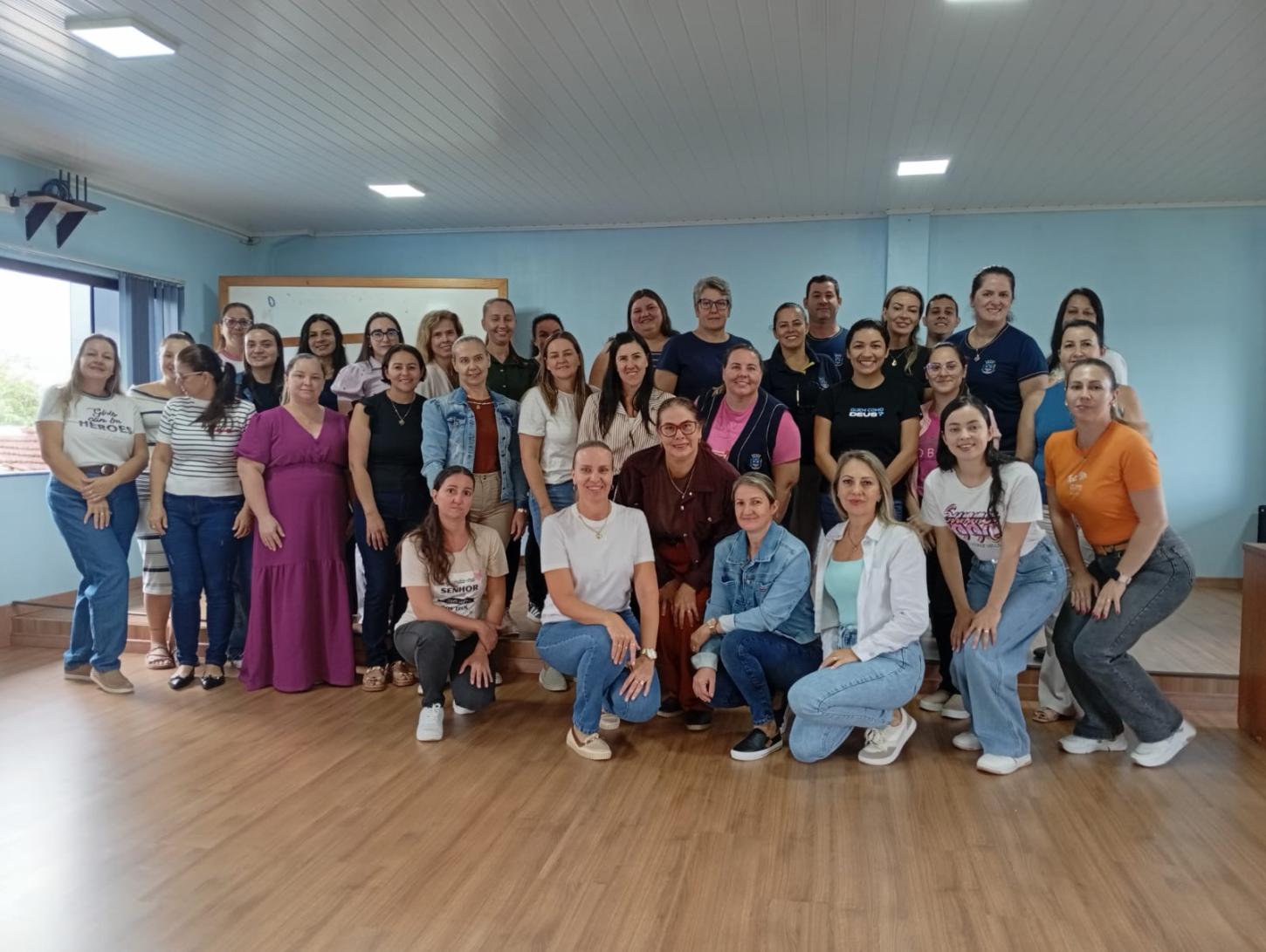 Santa Helena inicia nova turma de formação em leitura e escrita para professores