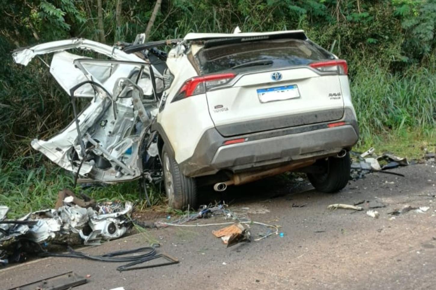 Homem morre em gravíssimo acidente na PR-495, em Missal
