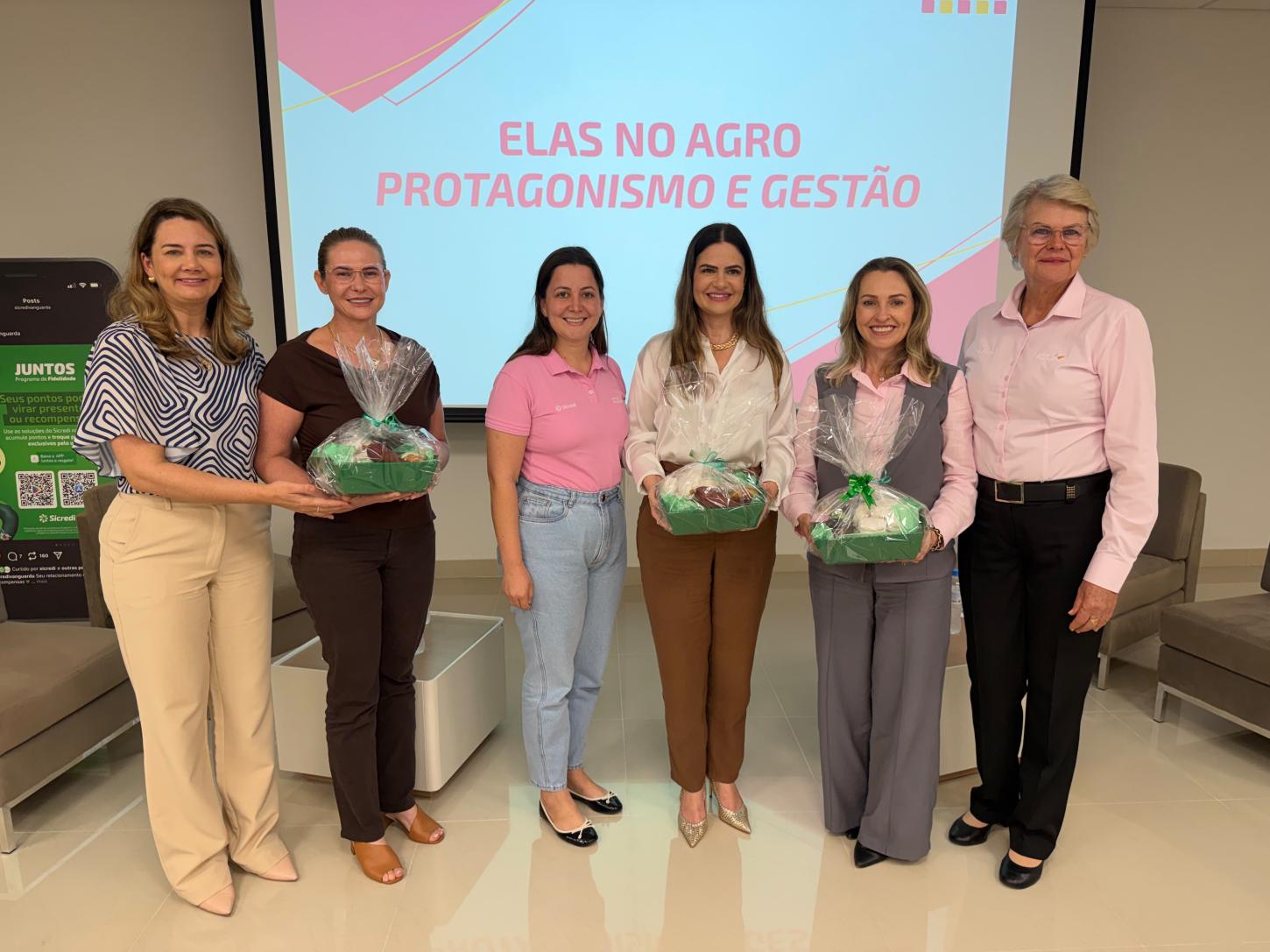 Comitê Mulher Sicredi promove encontro sobre protagonismo feminino no agro em Santa Helena