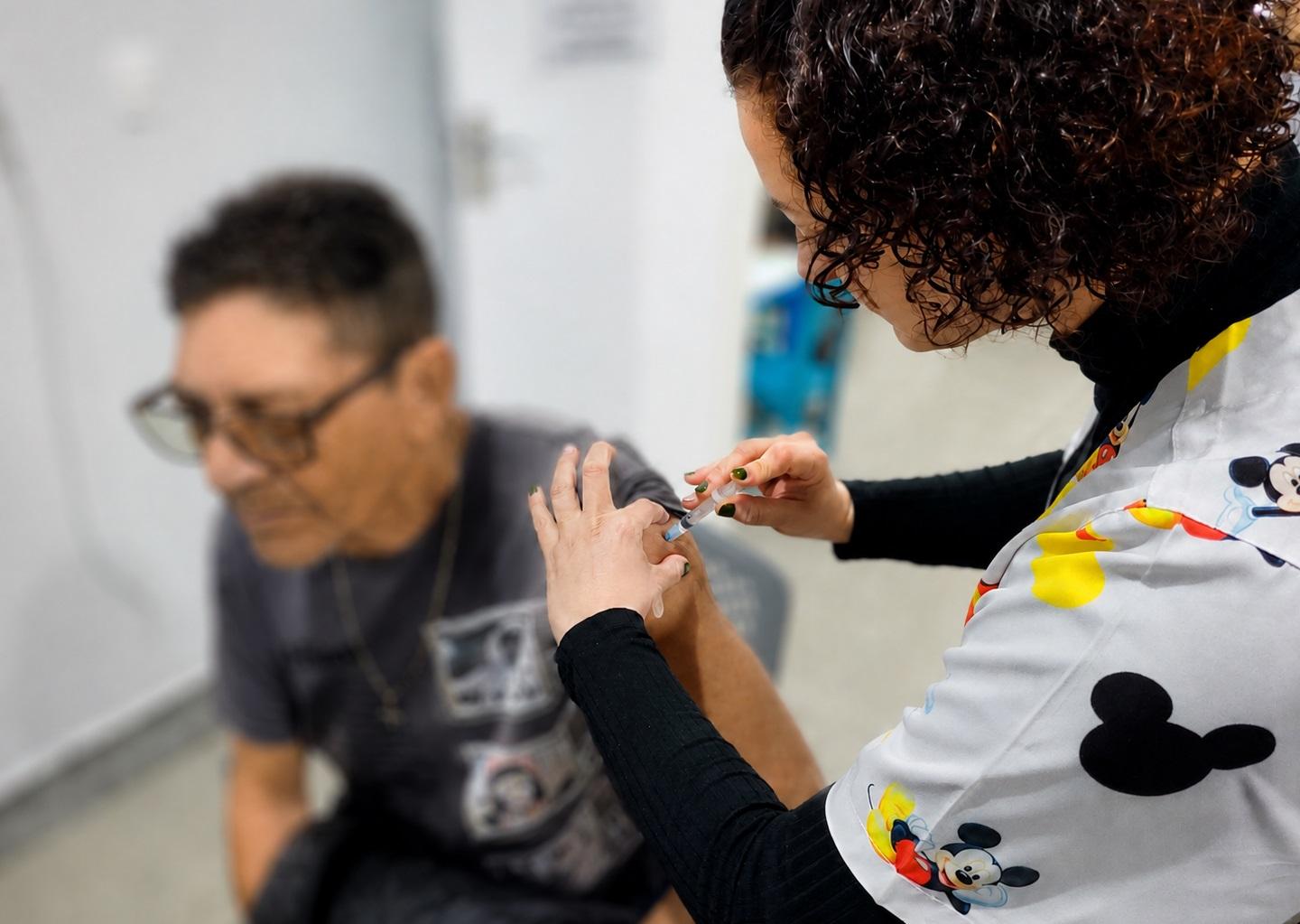 Dia D da Multivacinação aplica 698 doses e avalia mais de 700 carteirinhas em Santa Helena