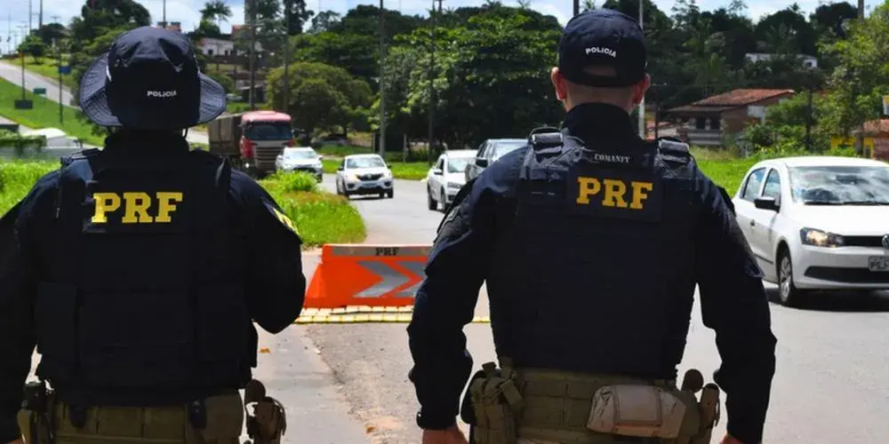 PRF inicia Operação Independência 2026 nas rodovias federais do Paraná; confira horários e restrições