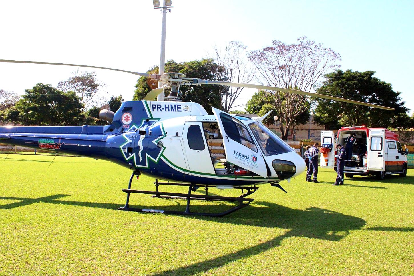 Helicóptero do CONSAMU é acionado para transferência de idosa em Santa Helena