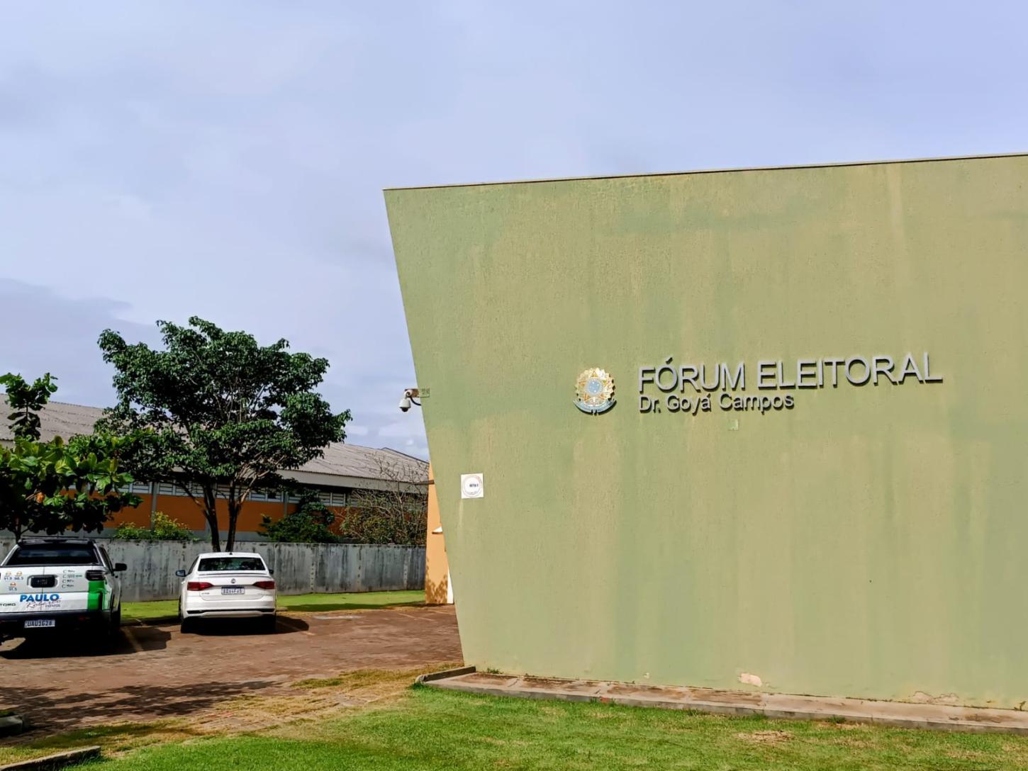 Justiça Eleitoral de Santa Helena trabalha sábado e domingo na preparação das urnas para o segundo turno das eleições 2026 