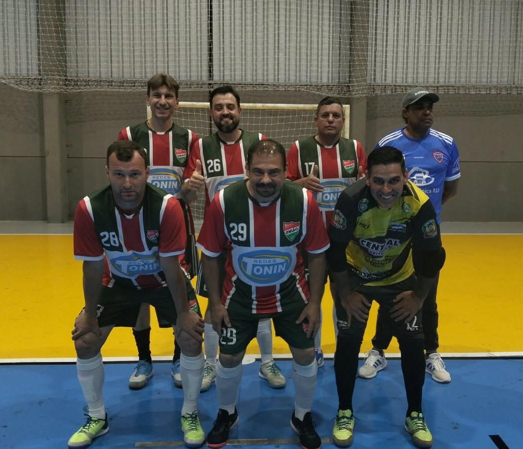 EQUIPES NA DISPUTA
