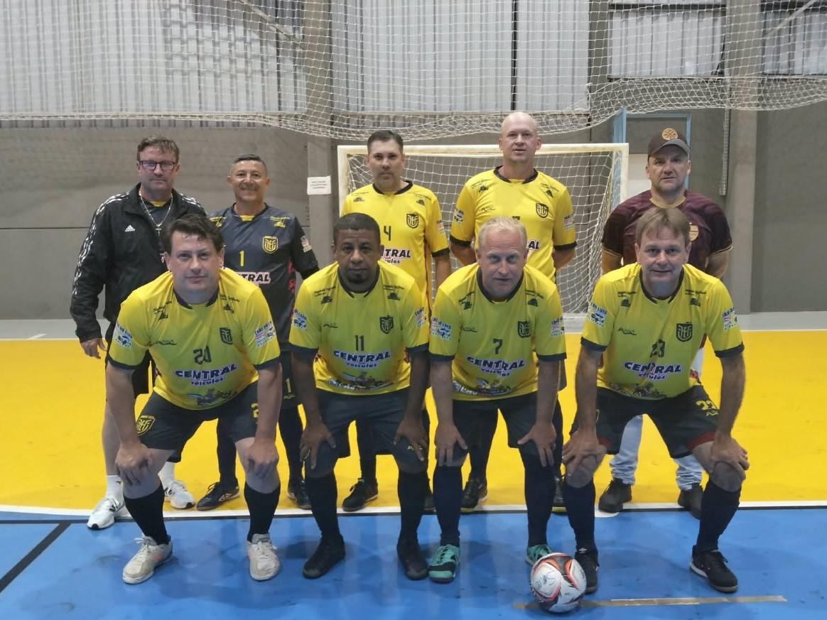 EQUIPES NA DISPUTA