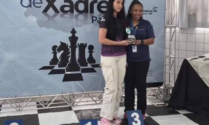  Atleta de Xadrez de Santa Helena recebe premiação pela 3ª colocação no Circuito SESC 