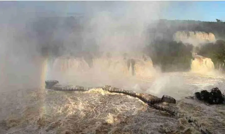 Cataratas do Iguaçu têm maior volume de 2026, com 17,7 milhões de litros de água por segundo