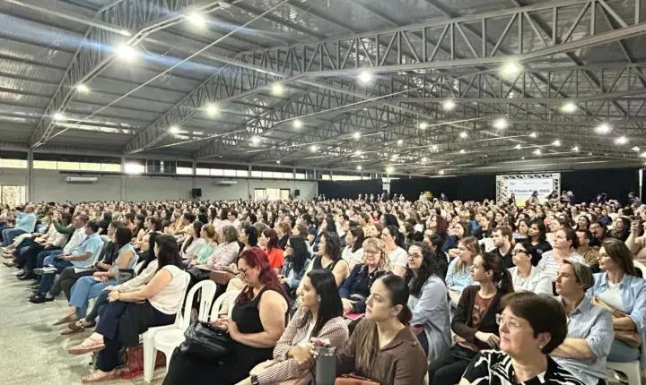 Santa Helena sediou o Fórum Mais Ideb com participação de 16 municípios lindeiros 