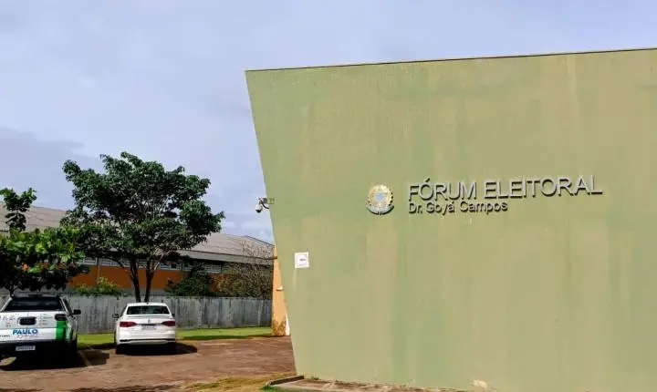 Justiça Eleitoral de Santa Helena trabalha sábado e domingo na preparação das urnas para o segundo turno das eleições 2026 