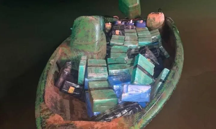 Operação conjunta apreende cerca de 1 tonelada de maconha em porto clandestino em distrito de Santa Helena