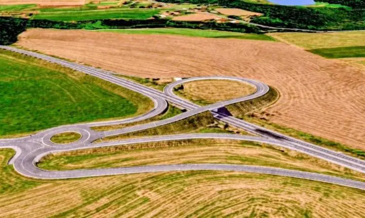 Prefeito Dinho assina R$ 49,2 milhões em convênios para contorno viário do Porto e estrada em Sub-Sede