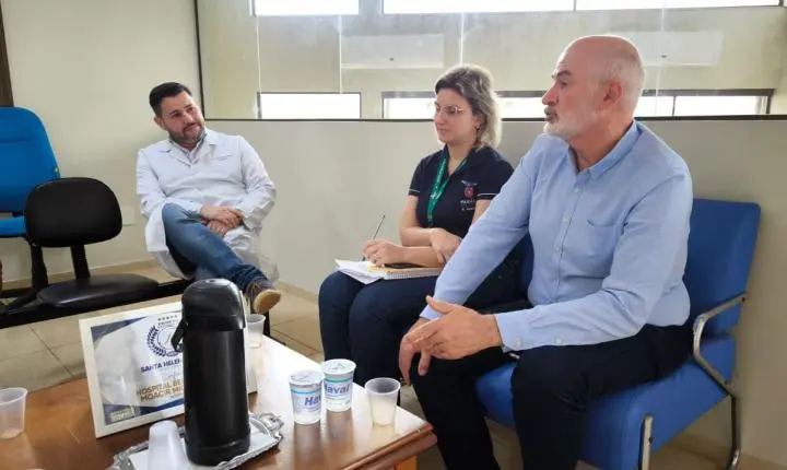 Regional de Saúde de Toledo discute fluxos de atendimento com hospitais de Santa Helena