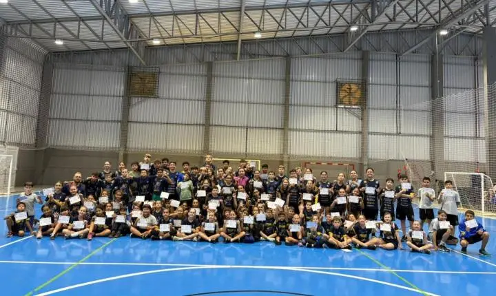 Santa Helena realizou Festival de Mini-Handebol em comemoração ao Dia das Crianças