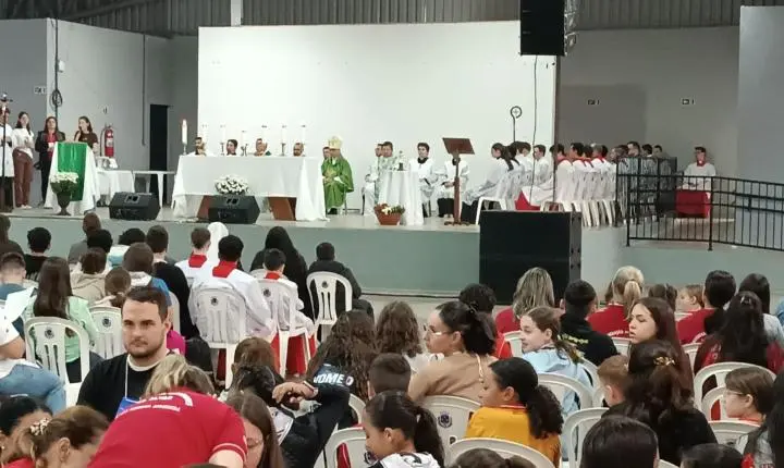 Santa Helena sediou neste domingo (13) o 11° Encontro Diocesano dos Servidores do Altar 